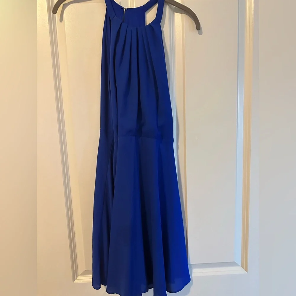 Express Dress - Picture 1 of 3